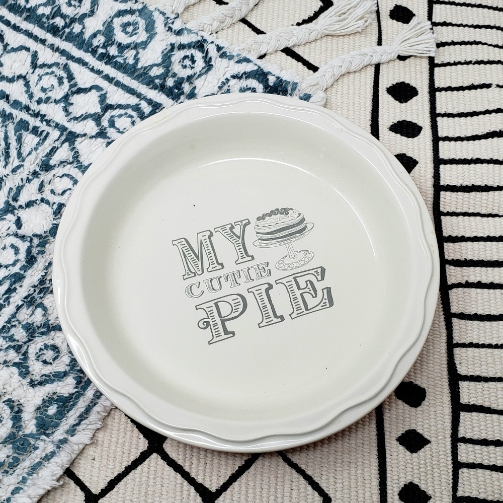 HOME ESSENTIALS Pie Dish